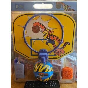 NIB Pooh Basketball Hoop
